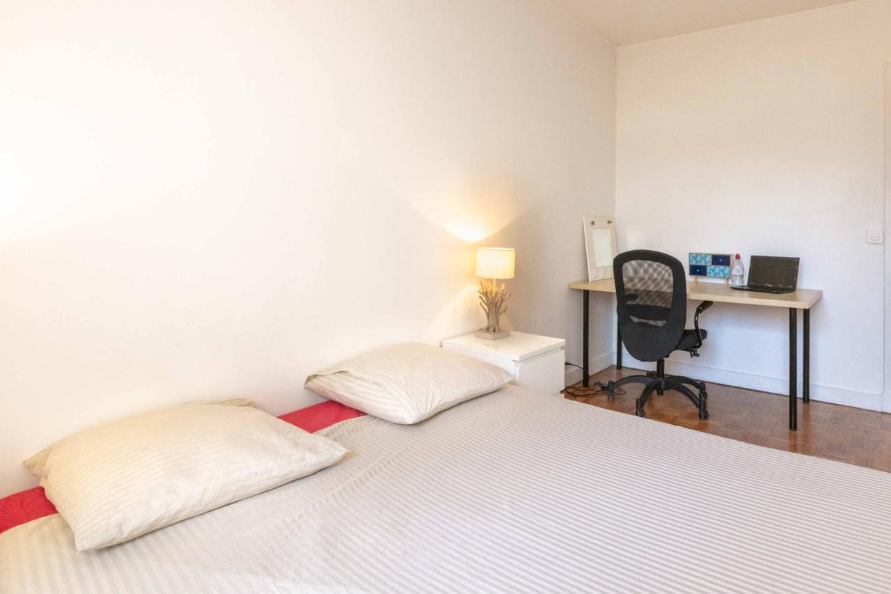 Paris City - Spacious 3 Rooms Flat For Families - 3 Minutes From Metro Station ภายนอก รูปภาพ